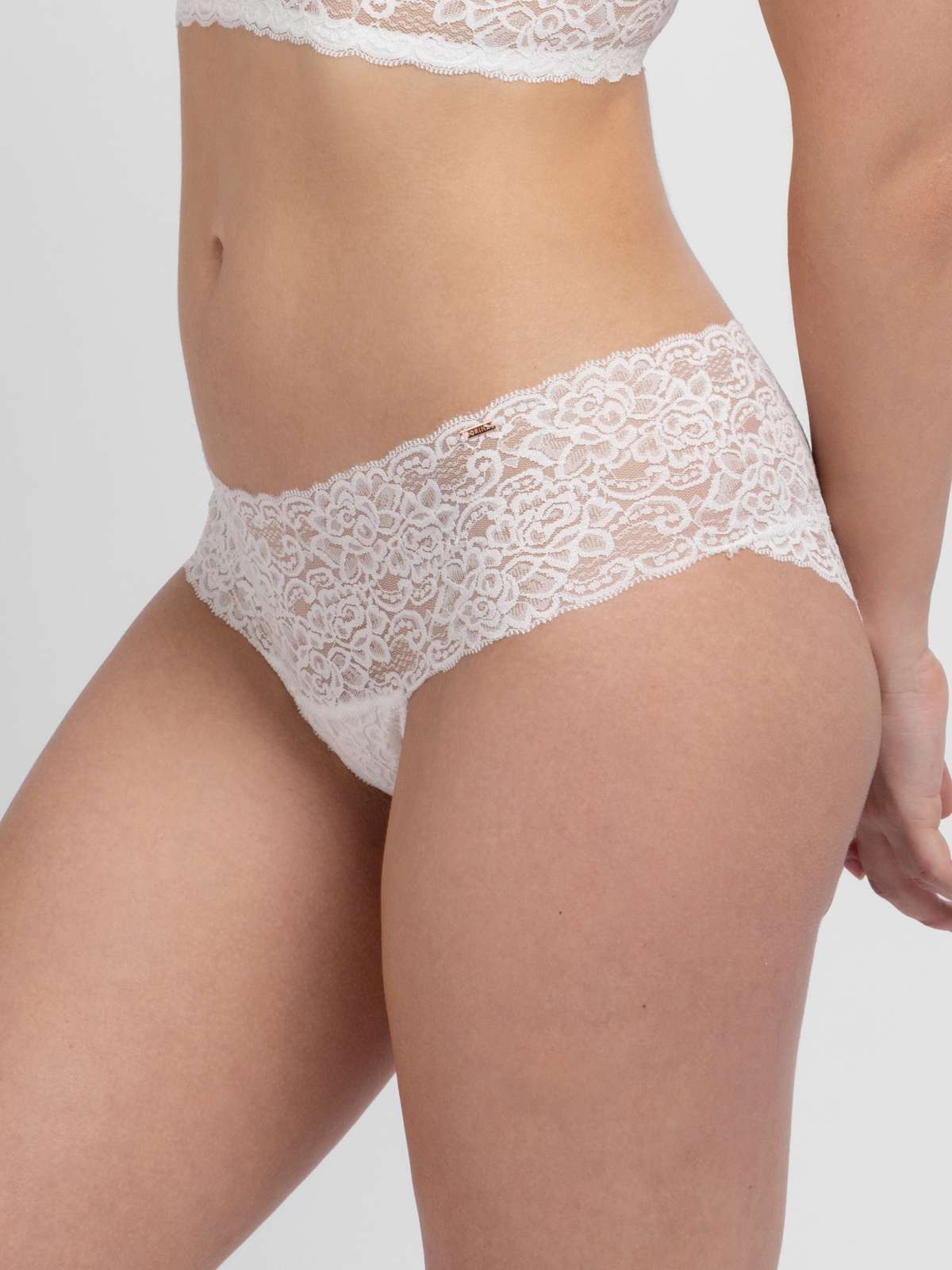 Lana 3pp Brief