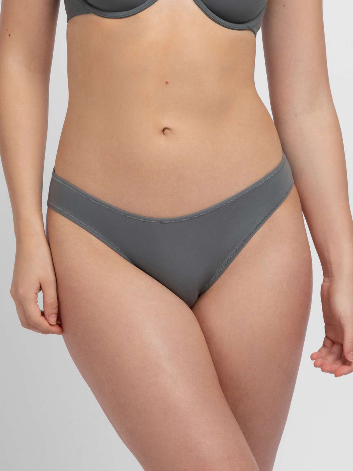 Noa Brief