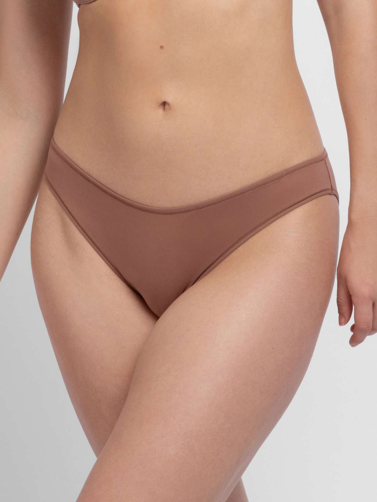 Noa Brief