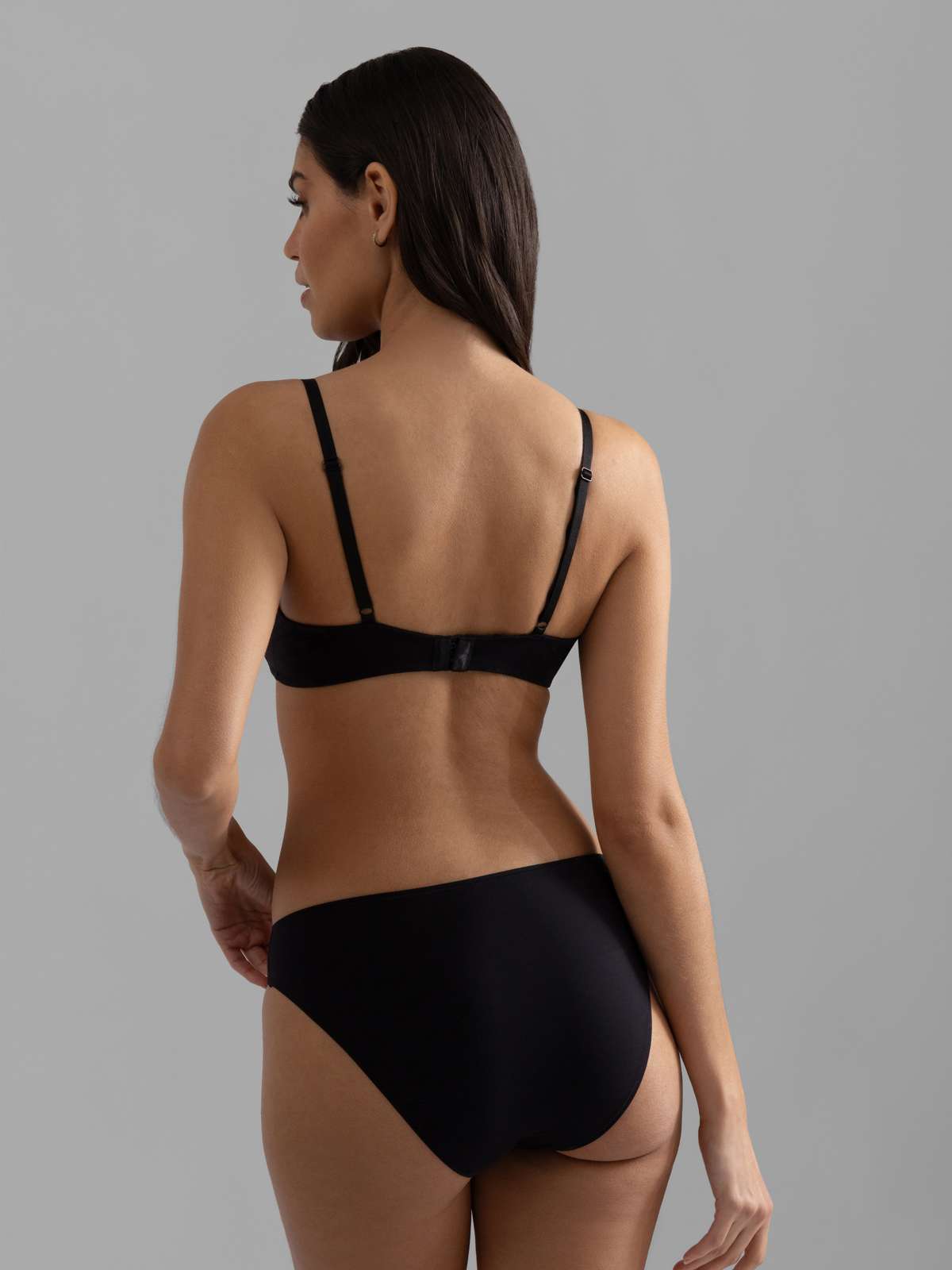 Noa Padded Plunge