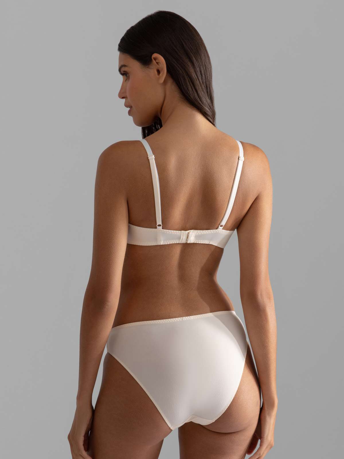 Willa 2pp Brief