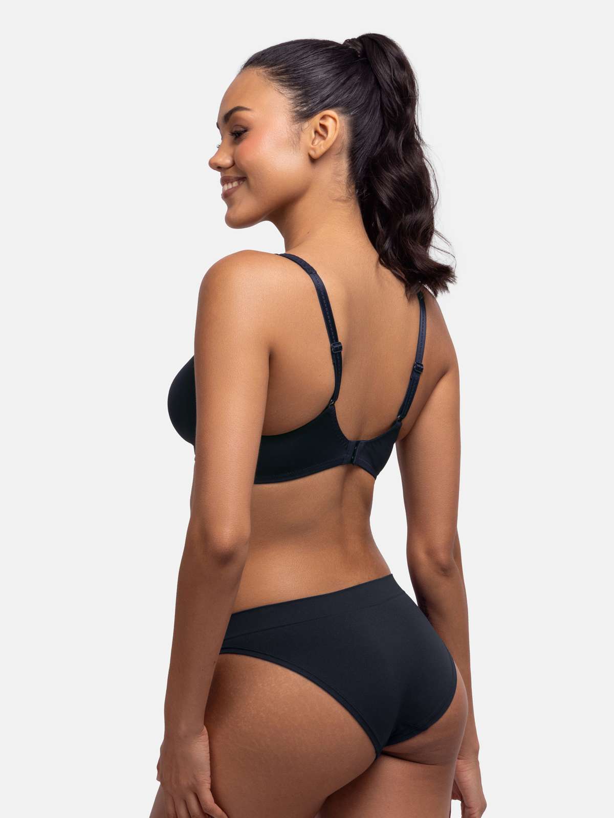 Lindsay Non Padded Full Coverage Bra