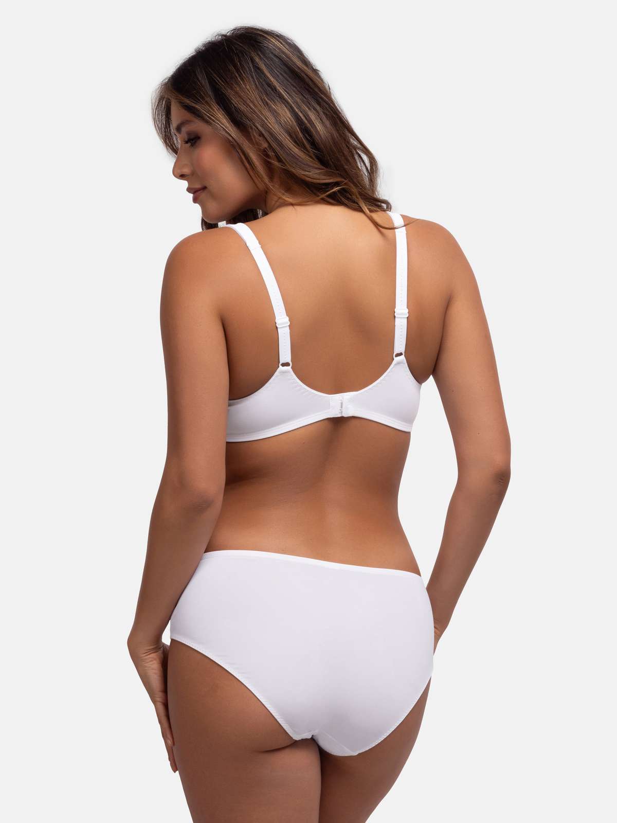 Lindsay Non Padded Full Coverage Bra