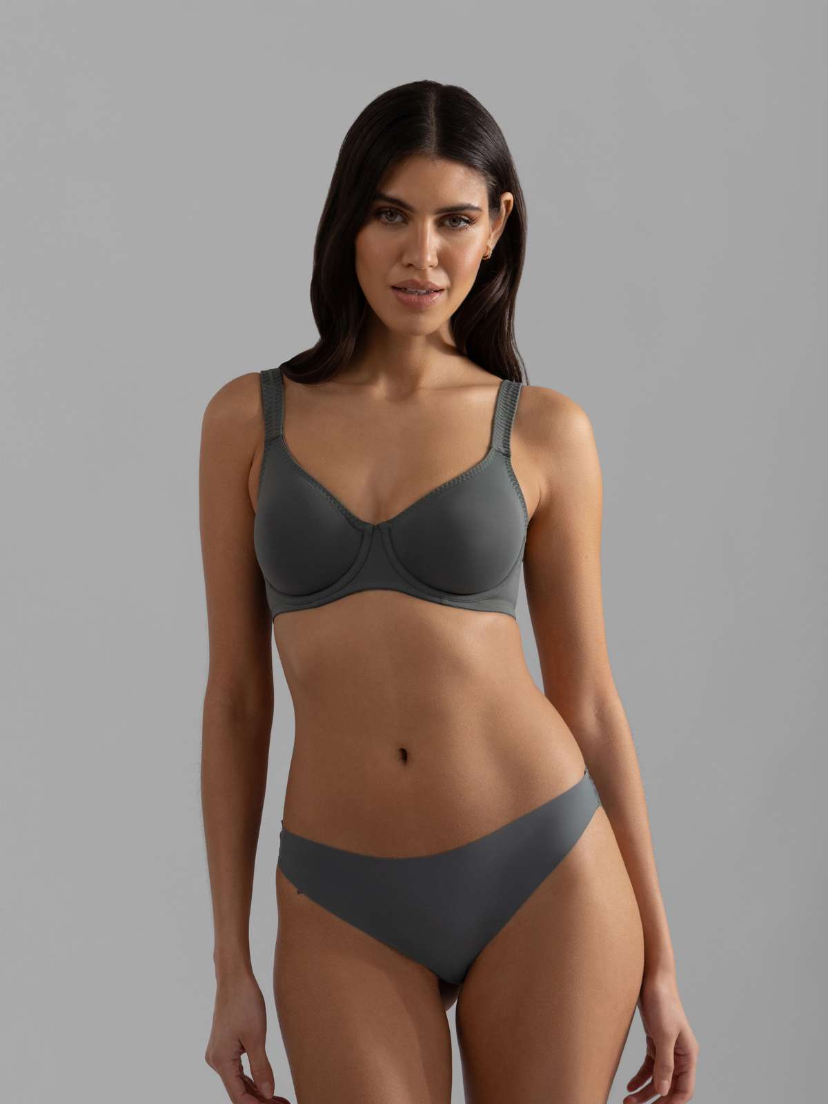 Lindsay Non Padded Full Coverage Bra