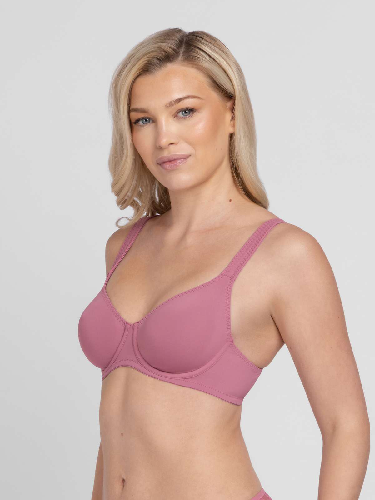 Lindsay Non Padded Full Coverage Bra