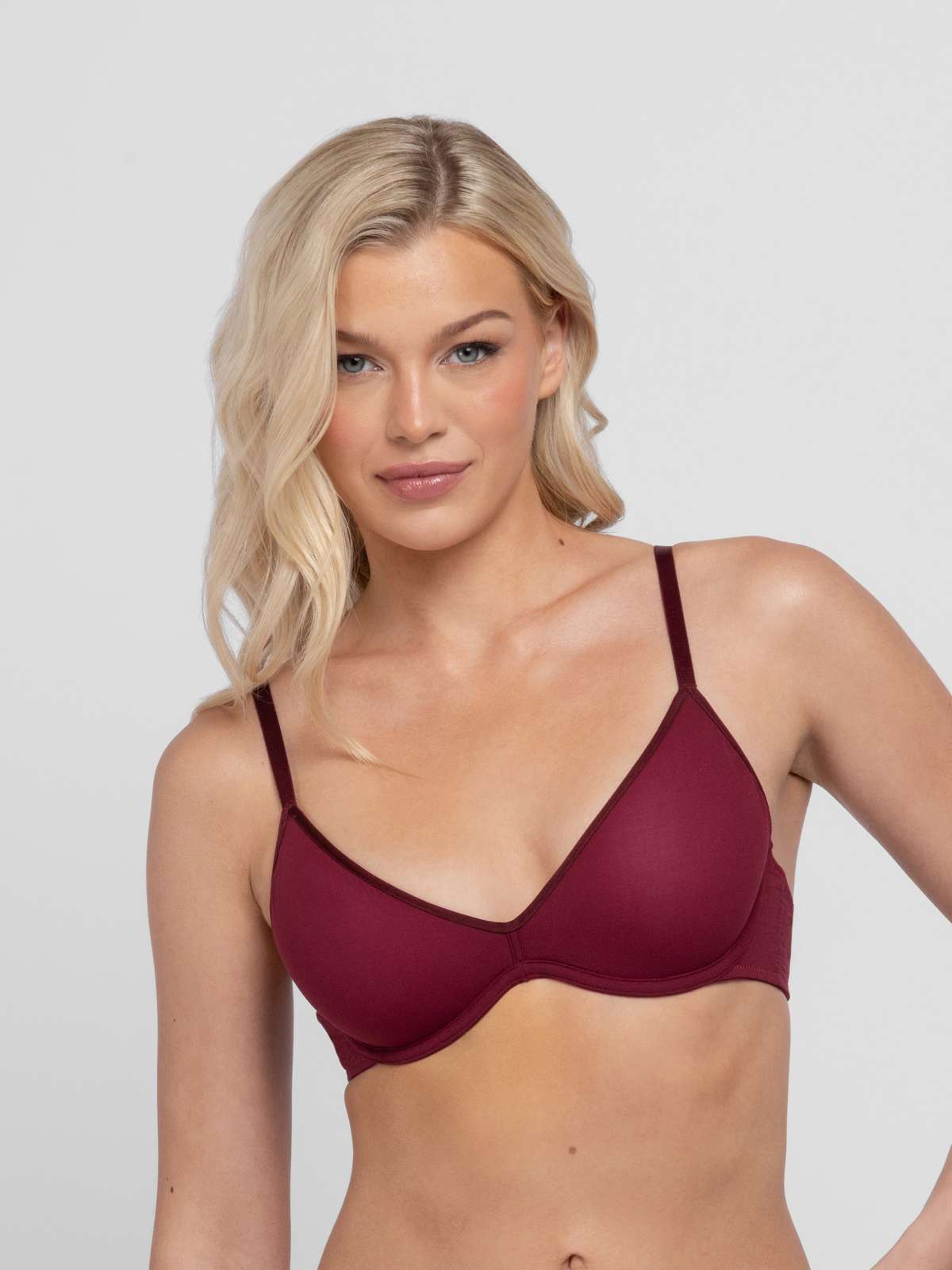 Noa Padded Plunge