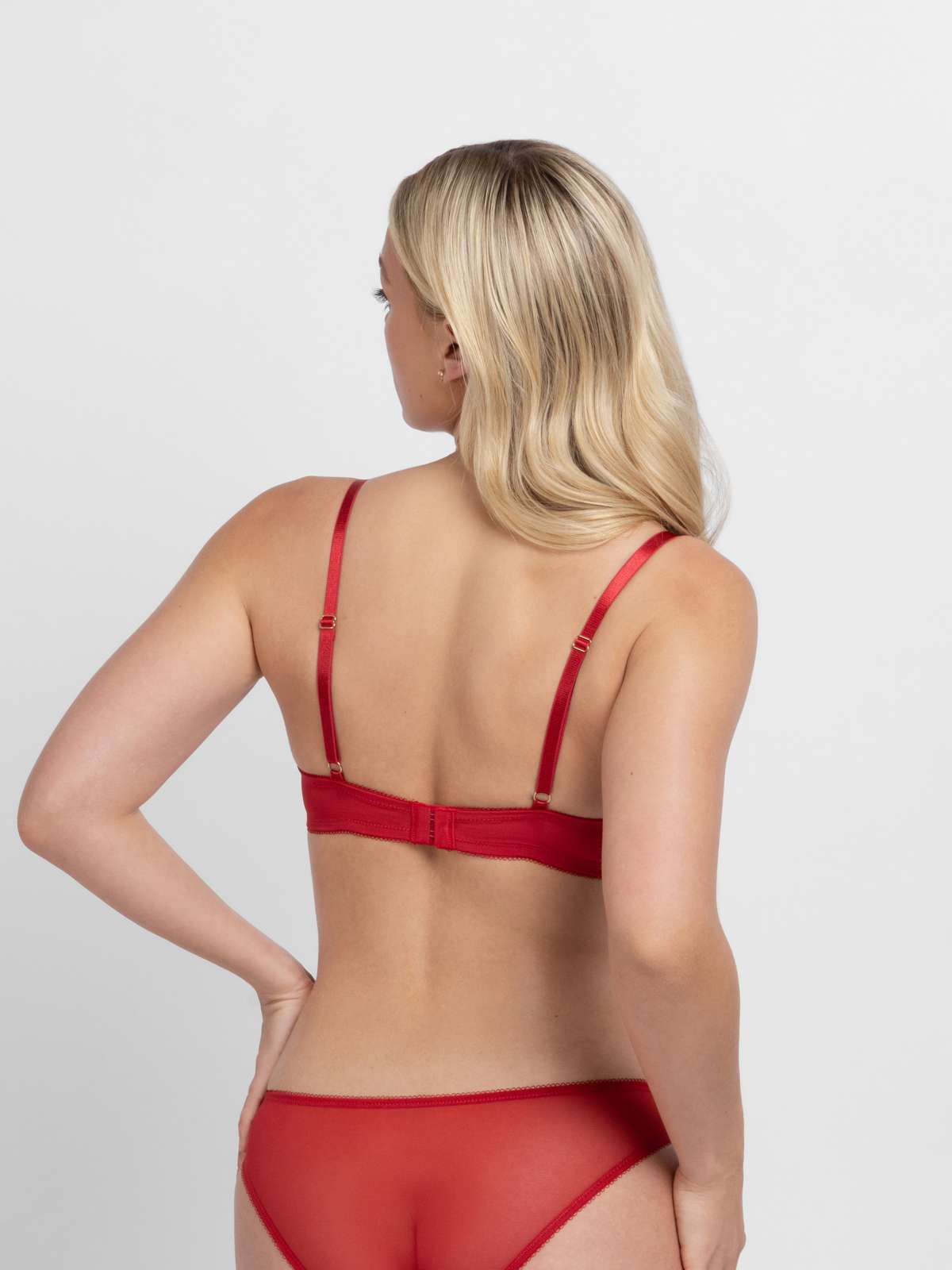 Perfect Lace Non Padded Plunge